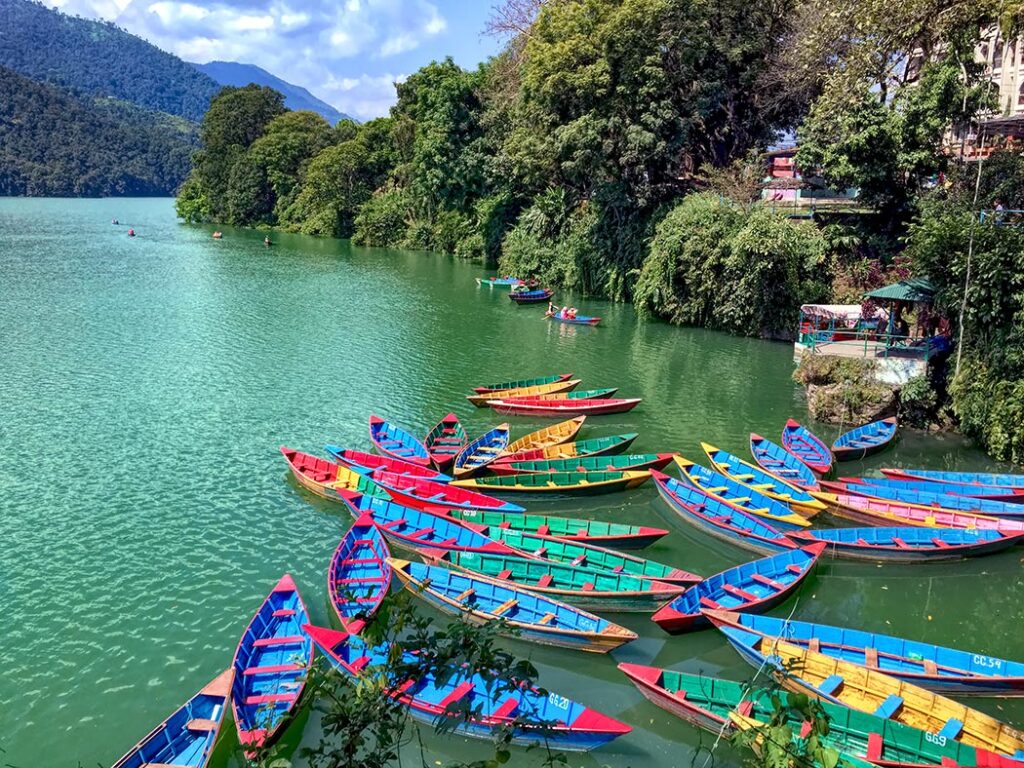 Nepal-Pokhara-Wooden-boats-on-Phewa-Lake-1024x768