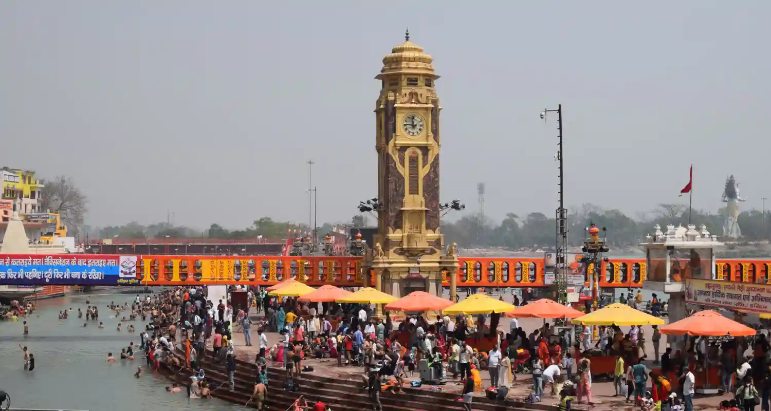 Har Ki Pauri Haridwar Tour Packages Har Ki Pauri ghat beside the Ganges in Haridwar, Uttarakhand